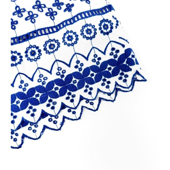 Ivy Jane Blue Eyelet Shorts, Size Medium - Picture 2 of 3